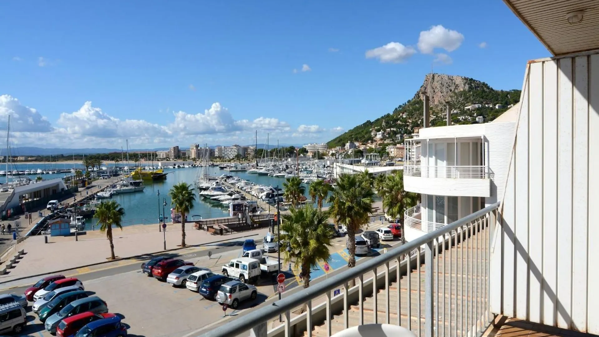 The Apartment In Estartit contacts